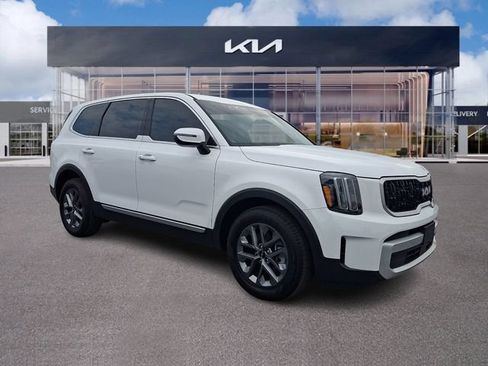 Certified 2025 Kia Telluride LX FWD image 1