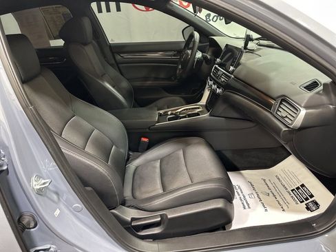 Used 2021 Honda Accord Sport image 12