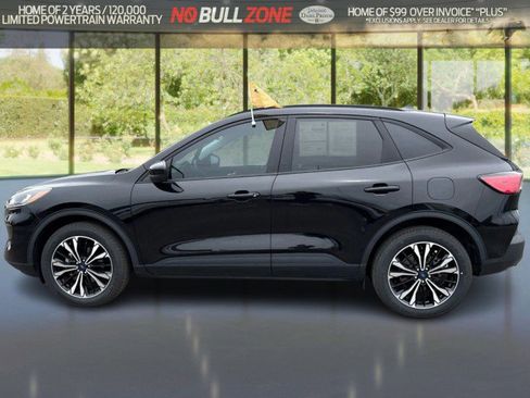 Certified 2022 Ford Escape SEL w/ SEL Stealth AWD Package image 2