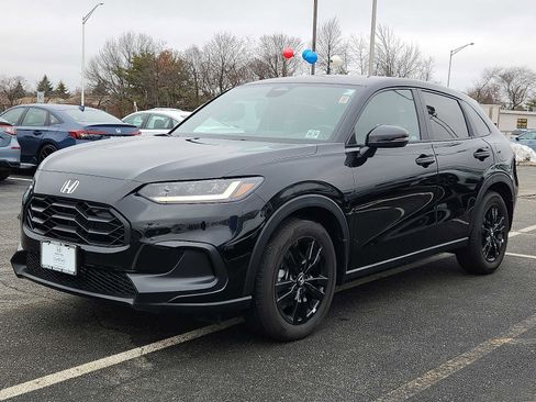 Certified 2026 Honda HR-V Sport image 3