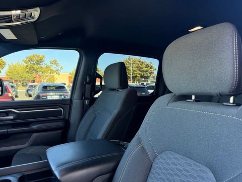 Used 2025 RAM 1500 Big Horn AWD/4WD image 13