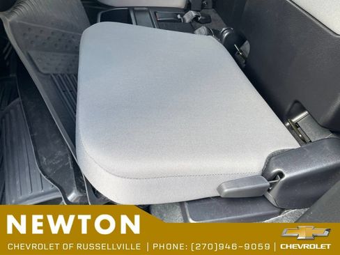 Used 2022 Toyota Tacoma SR5 w/ SR5 Appearance Package (SM) AWD/4WD image 27