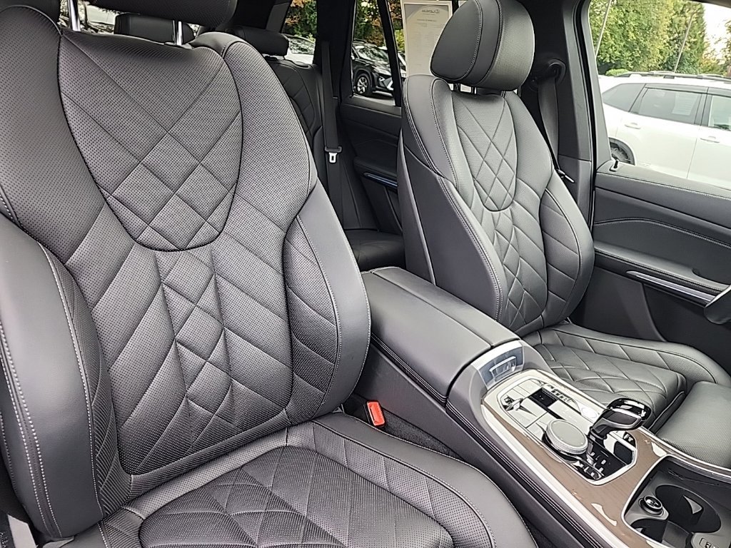 Used 2023 BMW X5 xDrive45e w/ M Sport Package AWD/4WD image 21