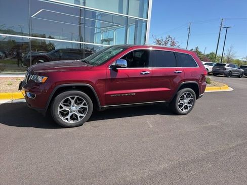 Used 2019 Jeep Grand Cherokee Limited AWD/4WD image 3
