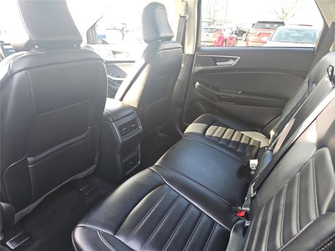 Used 2024 Ford Edge SEL AWD/4WD image 16