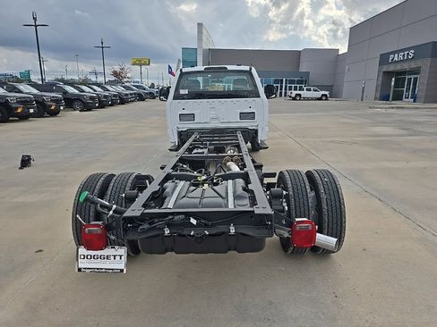 New 2026 Ford F550 2WD Regular Cab Super Duty image 9