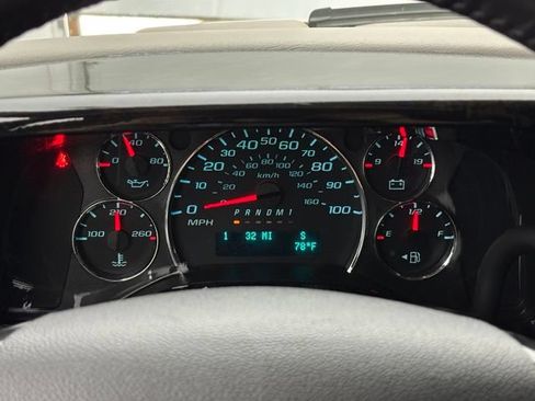 Used 2019 GMC Savana 2500 w/ Enhanced Convenience Package RWD image 30