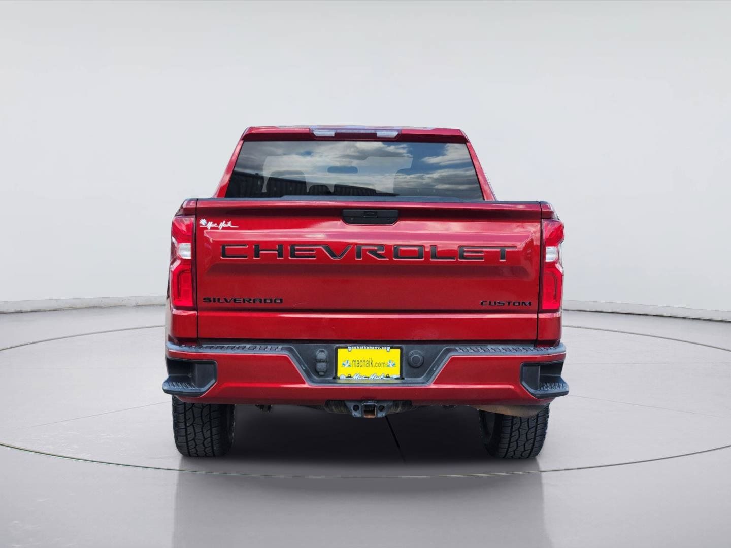 Used 2022 Chevrolet Silverado 1500 Custom w/ LPO, Blackout Package RWD image 6
