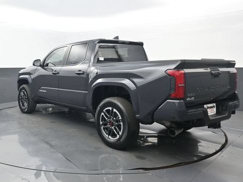 Used 2025 Toyota Tacoma SR5 AWD/4WD image 3