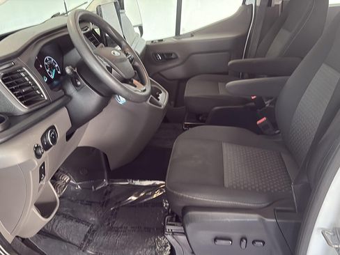 Used 2023 Ford Transit 350 XLT RWD image 7
