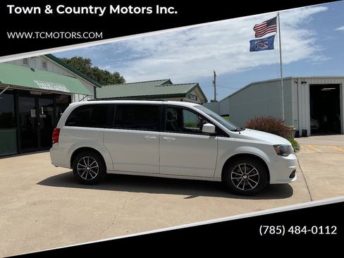 Used 2019 Dodge Grand Caravan GT FWD image 1