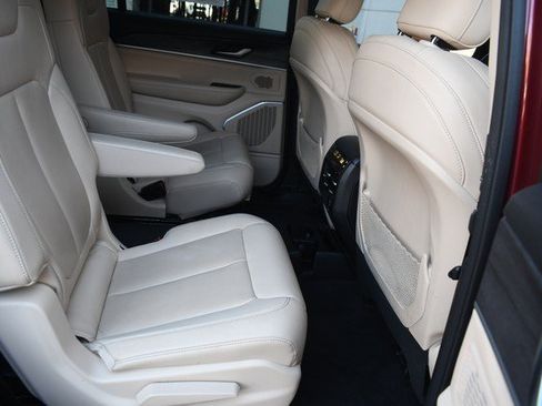 Used 2021 Jeep Grand Cherokee L Limited AWD/4WD image 28