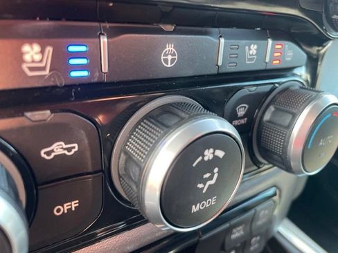 Used 2022 RAM 1500 Laramie w/ Sport Appearance Package AWD/4WD image 26