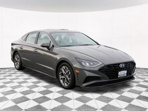 Used 2023 Hyundai Sonata SEL w/ Convenience Package FWD image 12
