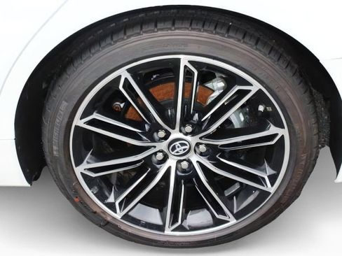 Used 2019 Toyota Avalon XSE w/ Protection Package FWD image 12