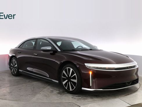 Used 2023 Lucid Air Grand Touring image 4