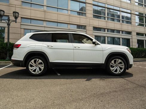 Used 2021 Volkswagen Atlas SE FWD image 2