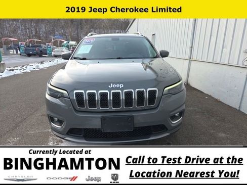 Used 2019 Jeep Cherokee Limited w/ Trailer Tow Group image 2