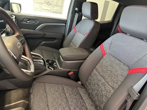 New 2026 Chevrolet Colorado Z71 image 13