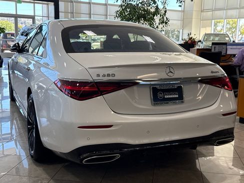 Used 2025 Mercedes-Benz S 580 4MATIC Sedan image 10
