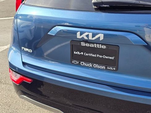 Certified 2024 Kia Niro Wind w/ Wind Preserve Package FWD image 15