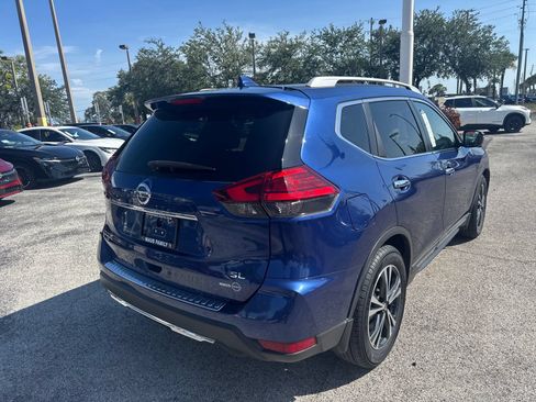 Used 2017 Nissan Rogue SL w/ SL Premium Package FWD image 13