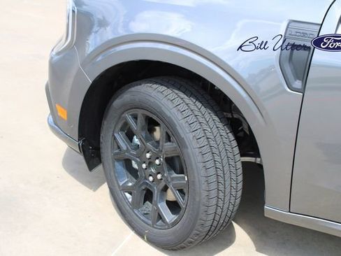 New 2025 Ford Maverick Lobo image 5