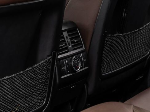 Used 2016 Mercedes-Benz GL 63 AMG 4MATIC image 49