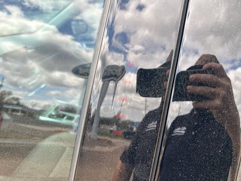 Used 2022 Ford Explorer XLT w/ Equipment Group 202A image 17