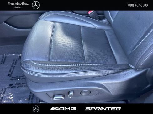 Used 2022 GMC Yukon Denali RWD image 16
