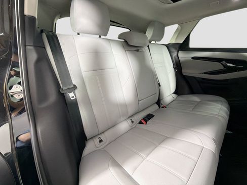 Certified 2025 Land Rover Range Rover Evoque S image 30