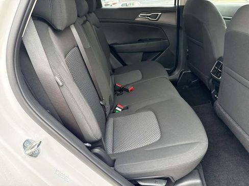 New 2026 Kia Sportage LX image 14