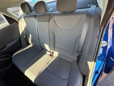 Used 2025 Kia K4 LXS image 37