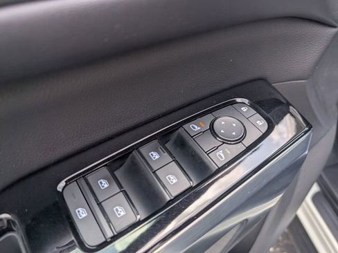 Certified 2023 Nissan Pathfinder SL w/ SL Premium Package AWD/4WD image 15