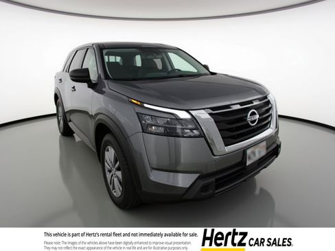 Used 2024 Nissan Pathfinder S image 1