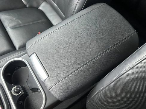 Used 2013 Porsche Cayenne Diesel image 38