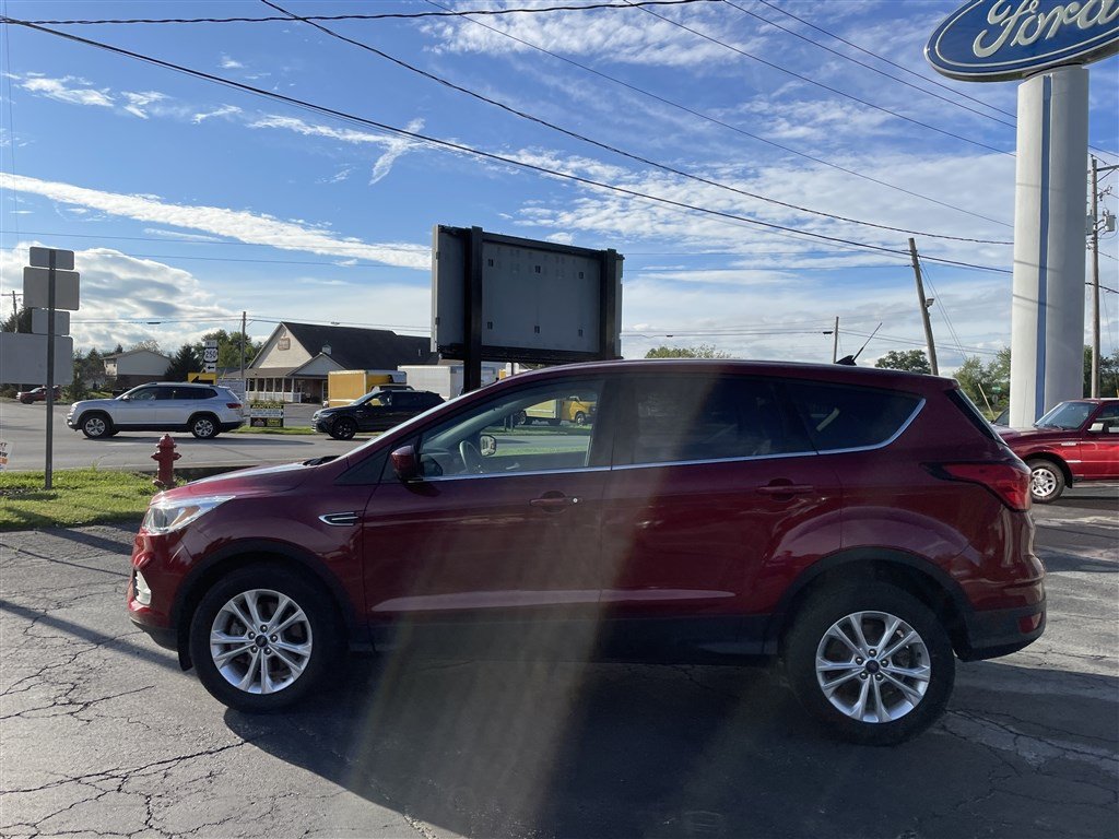 Used 2019 Ford Escape SE AWD/4WD image 5
