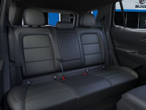 New 2026 Chevrolet Equinox LT w/ Convenience Package II image 17