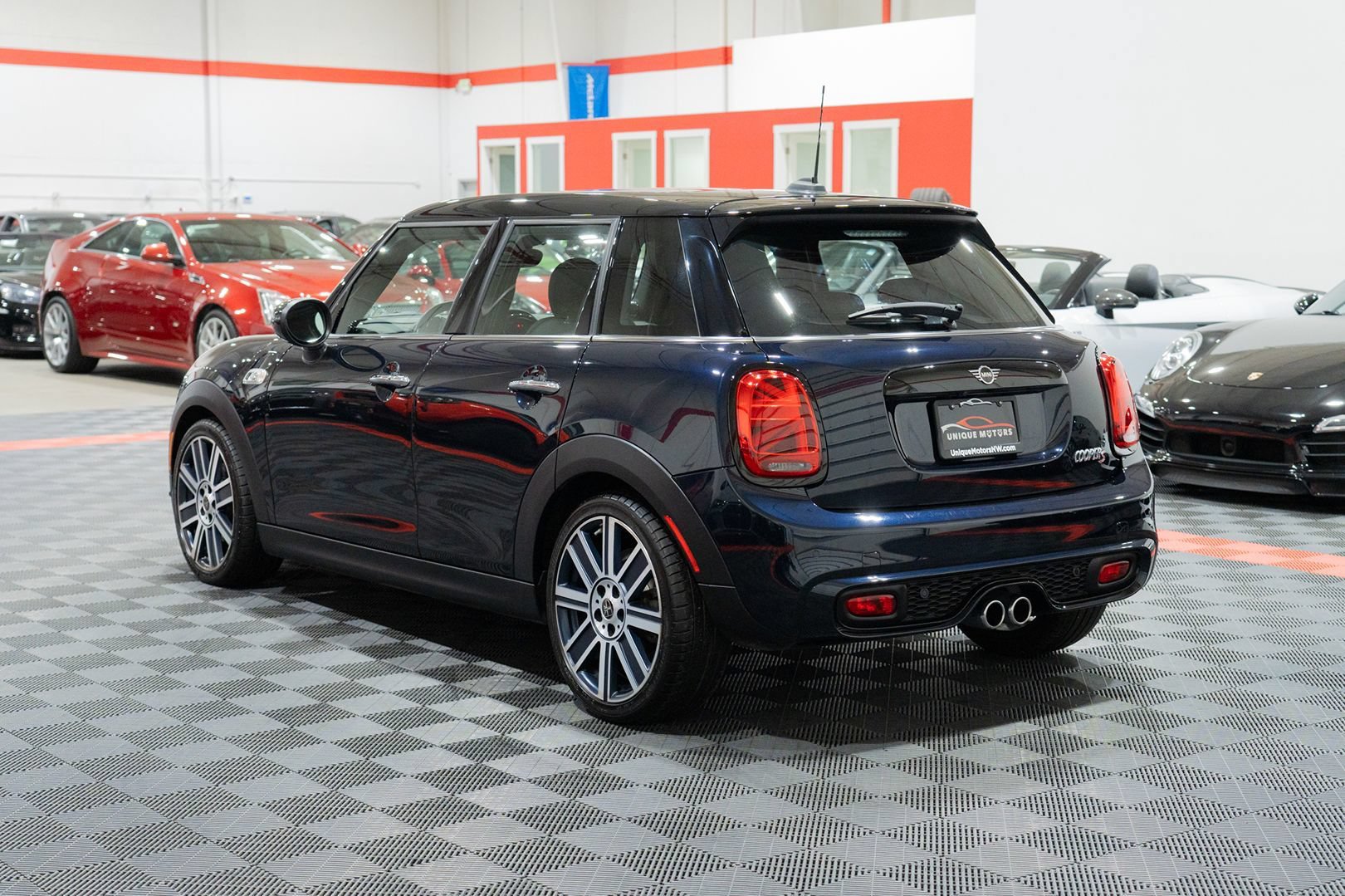 Used 2020 MINI Cooper S w/ Driver Assistance Package FWD image 4
