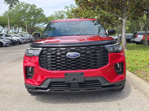 Used 2025 Ford Explorer ST-Line w/ Premium Package RWD image 2