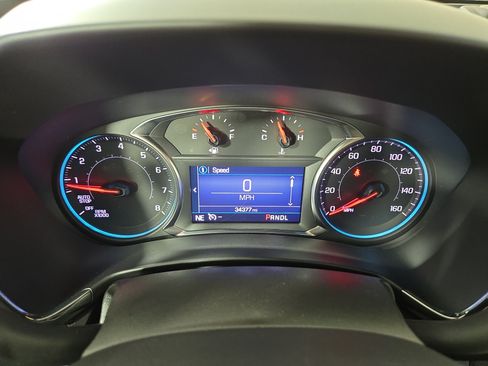 Certified 2024 Chevrolet Equinox RS FWD image 17