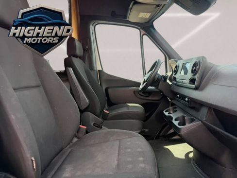 Used 2020 Mercedes-Benz Sprinter 2500 w/ Driver Convenience Package image 15