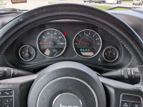 Used 2015 Jeep Wrangler Unlimited Rubicon w/ Dual Top Group AWD/4WD image 20