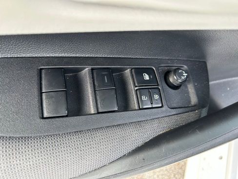 Used 2025 Toyota Corolla LE w/ Convenience Package FWD image 17