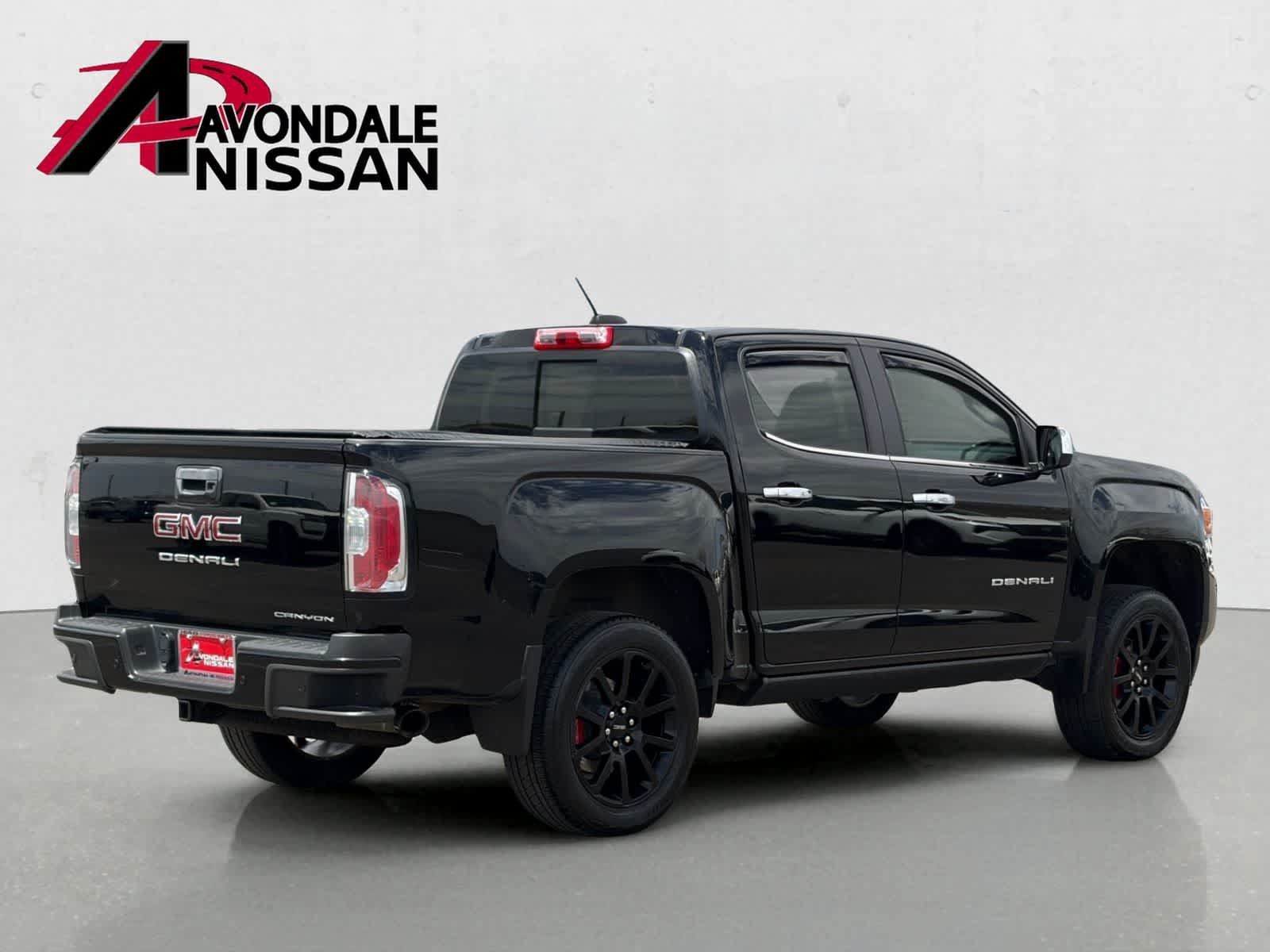 Used 2022 GMC Canyon Denali w/ Denali Black Edition Package AWD/4WD image 6