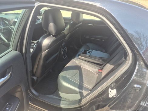 Used 2014 Chrysler 300 C w/ Light Group AWD/4WD image 8