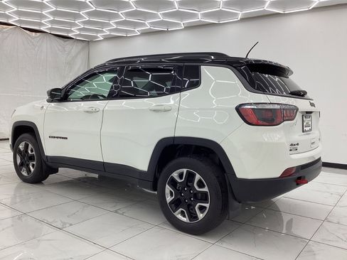 Used 2017 Jeep Compass Trailhawk w/ Leather Interior Group AWD/4WD image 12