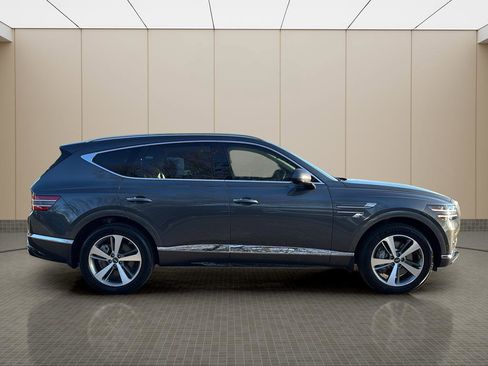 Used 2023 Genesis GV80 2.5T w/ Prestige 20" Package image 6