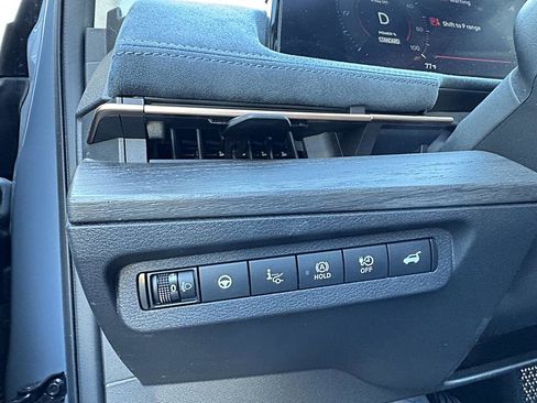 Used 2024 Nissan Ariya PLATINUM+ e-4ORCE AWD image 30