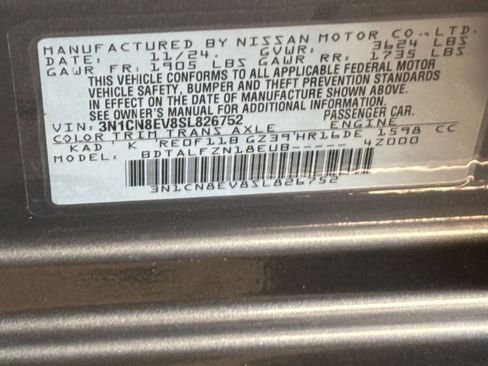 Used 2025 Nissan Versa SV FWD image 27